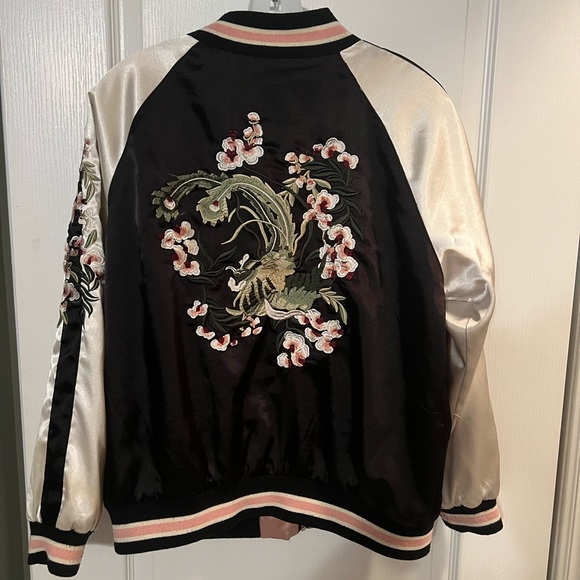 Reversible embroidered satin floral bomber jacket - Picture 2 of 5